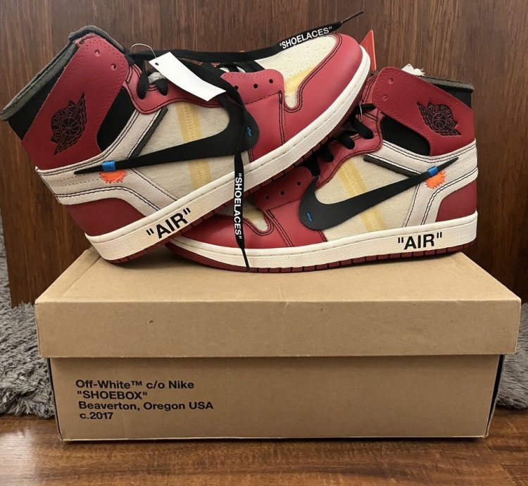 NEW Off-White Jordan 1 Chicago Size 10 5