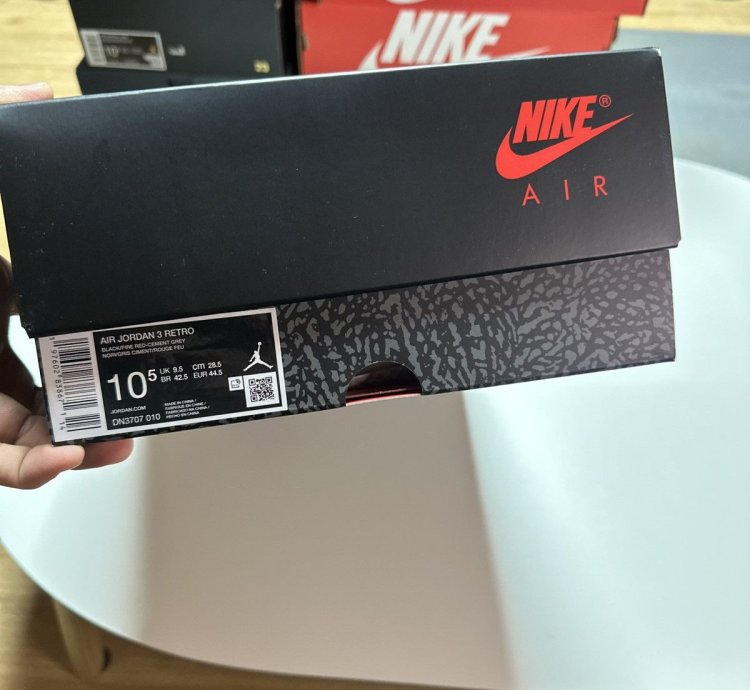 NEW Size 10 5 US Men - Jordan 3 Retro OG 2024 Black Cement