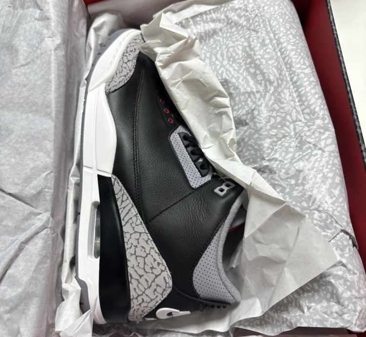 NEW Size 10 5 US Men - Jordan 3 Retro OG 2024 Black Cement