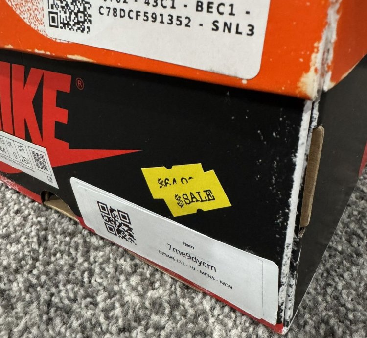 Nike Air Jordan 1 Lost and Found Chicago - 10
