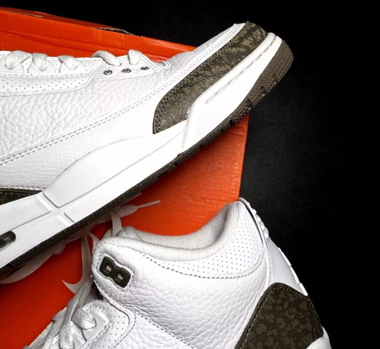 Nike Air Jordan 3 Retro Mocha 2018