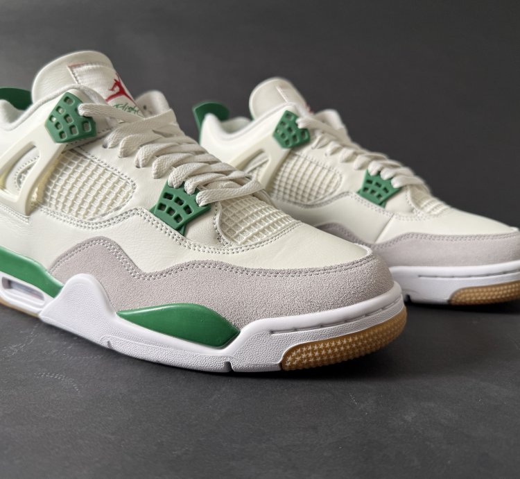 Nike SB Air Jordan 4 Retro Pine Green