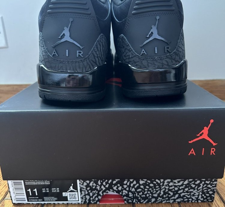 Nike Air Jordan Retro 3 Black Cat Mens Size 11 CT8532-001