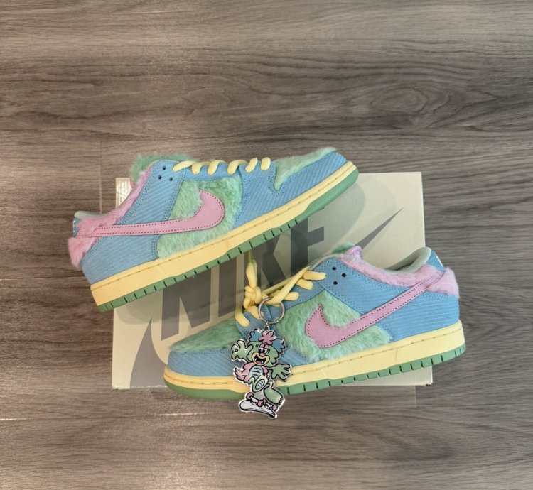 Nike SB Dunks Verdy Visty
