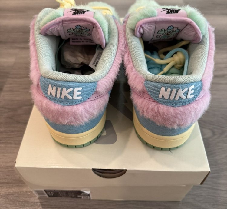 Nike SB Dunks Verdy Visty