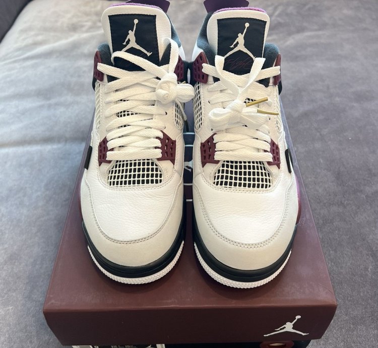 PSG Jordan 4