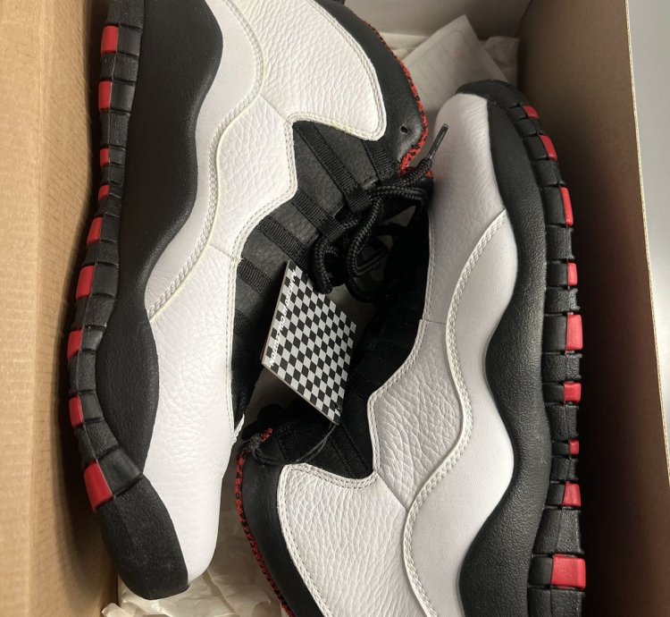 Retro Air Jordan 10 Chicago 2012 white varsity black