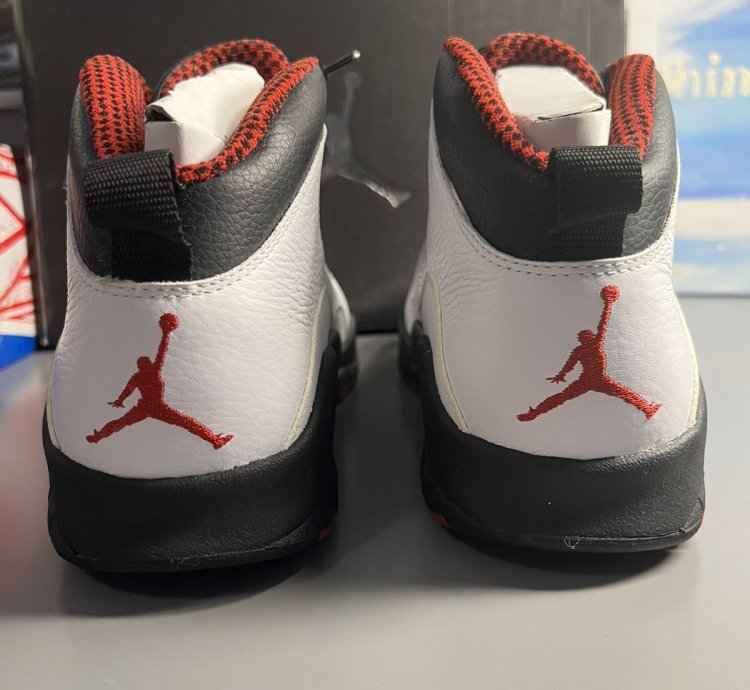 Retro Air Jordan 10 Chicago 2012 white varsity black
