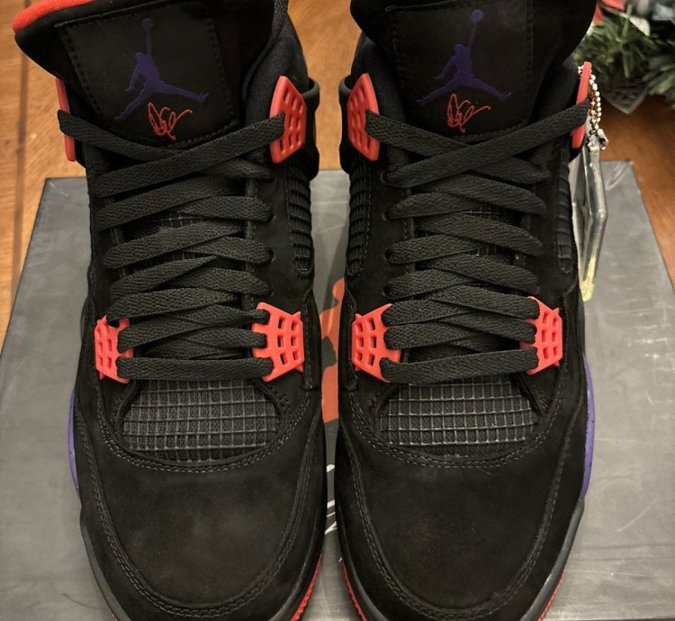 Size 10 - Jordan 4 Raptors Drake OVO (2019)
