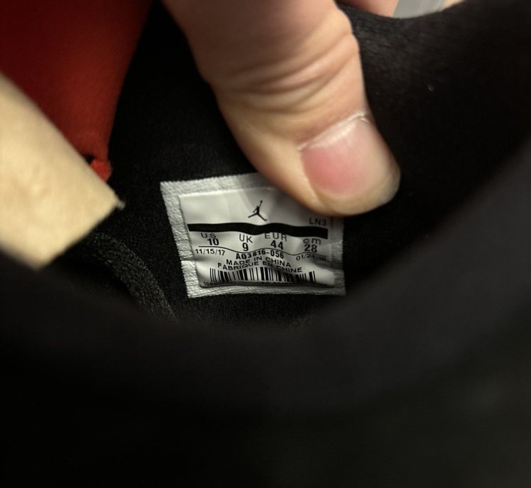 Size 10 - Jordan 4 Raptors Drake OVO (2019)