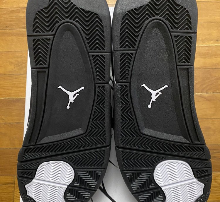 Size 12 - Air Jordan 4 Retro White Thunder Black Men