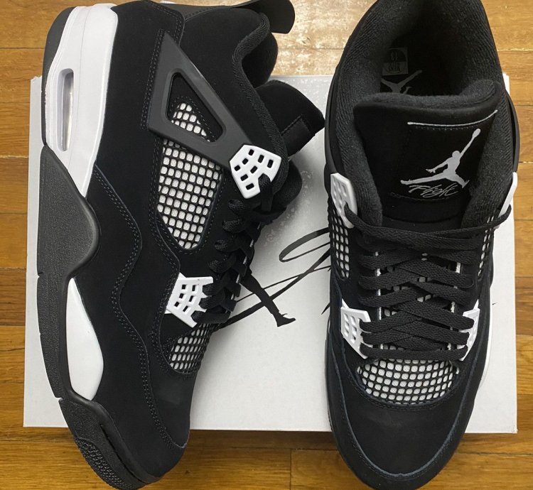 Size 13 - Air Jordan 4 Retro White Thunder Black Men