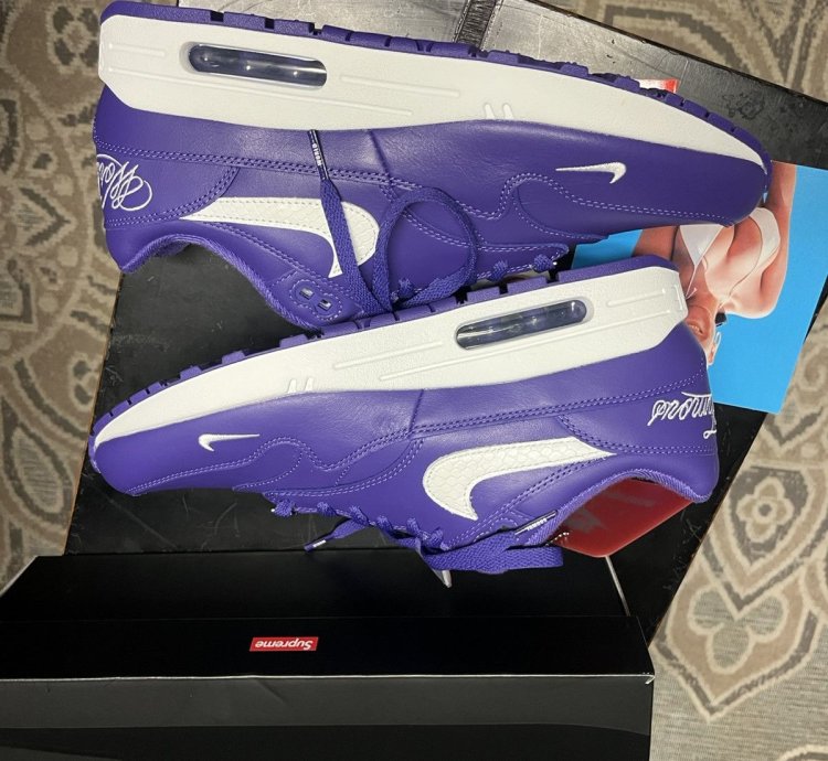 Supreme Nike Air max 1 purple size 10