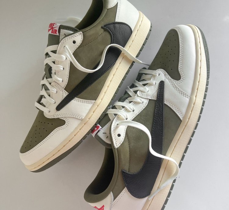 Travis Scott Air Jordan 1 Low SP Medium Olive