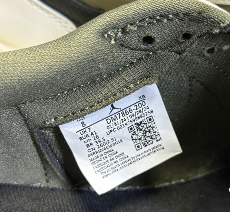 Travis Scott Air Jordan 1 Retro Low OG SP Medium Olive