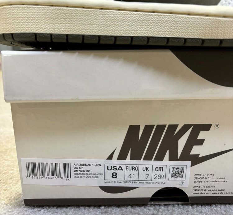 Travis Scott Air Jordan 1 Retro Low OG SP Medium Olive