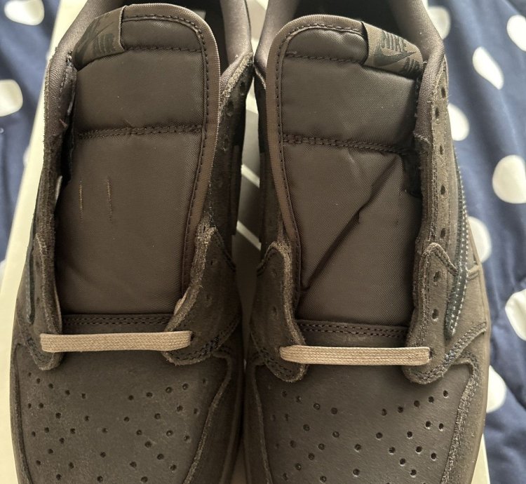 Travis Scott Air Jordan 1 Retro OG SP Low Velvet Brown