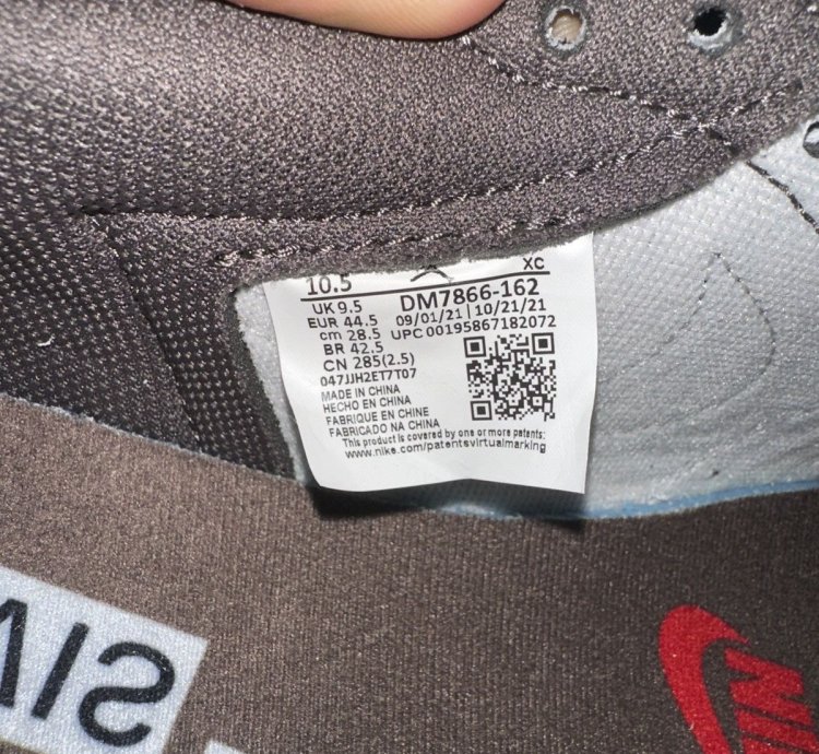 Travis Scott Jordan 1 Low Reverse Mocha