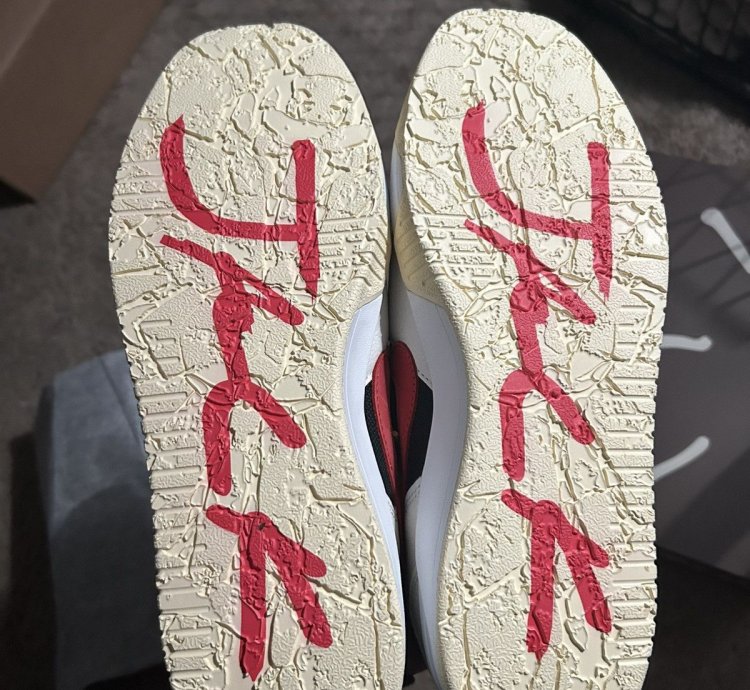 Travis Scott Jumpman Jack- University Red