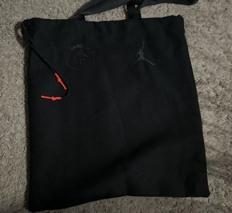 Travis Scott Jumpman Jack- University Red