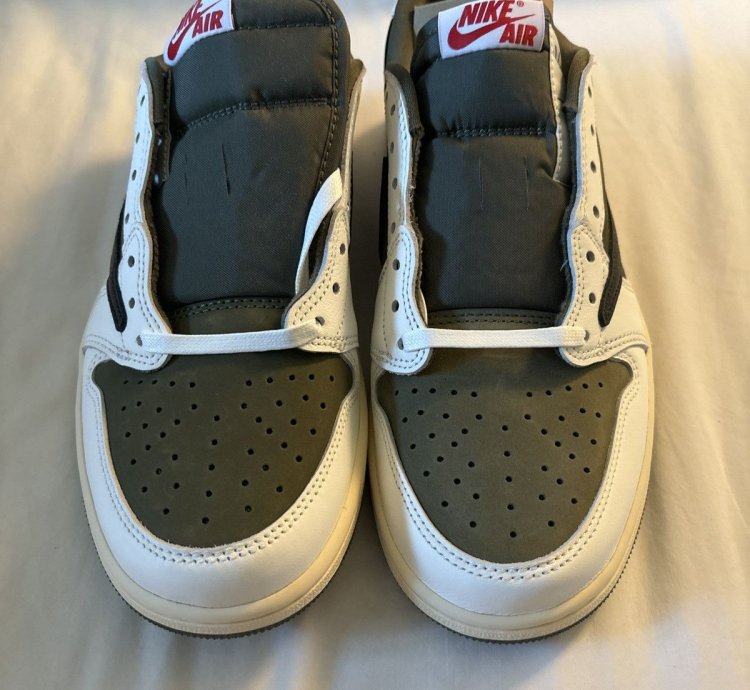 Travis Scott Medium Olive Adult Men