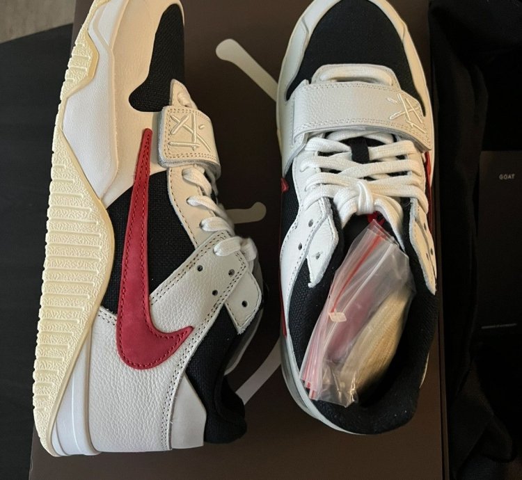 Travis Scott Nike Jumpman Jack TR University Red