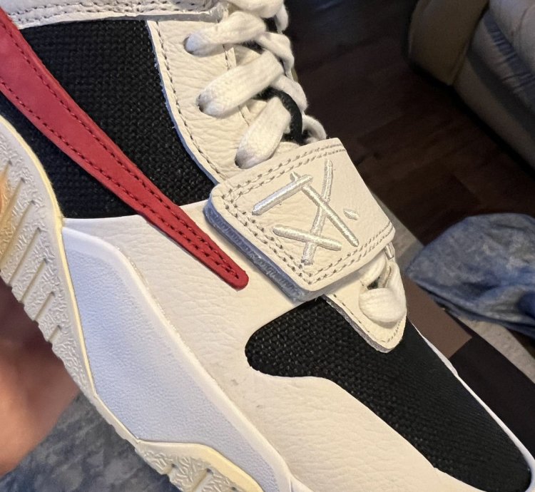 Travis Scott Nike Jumpman Jack TR University Red