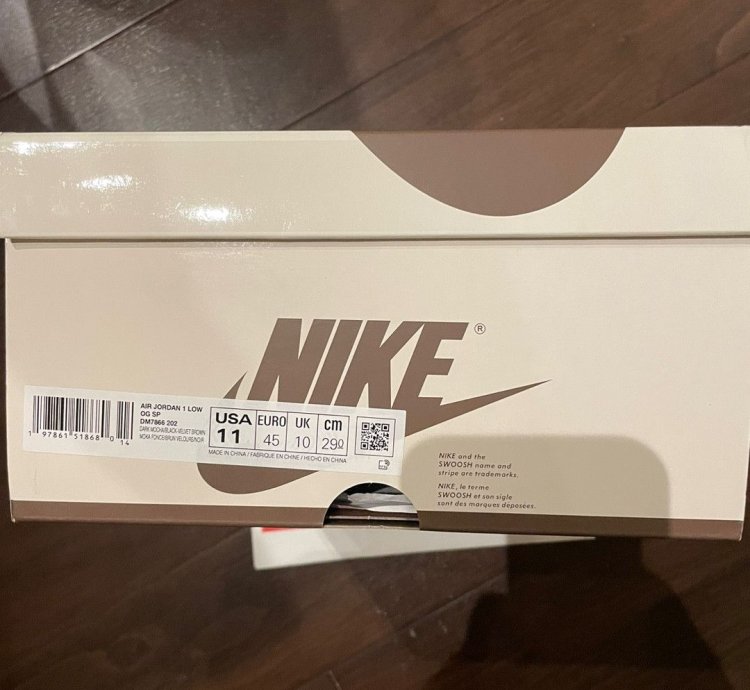 Travis Scott Velvet Brown Jordan 1 Retro Low OG SP Size 11