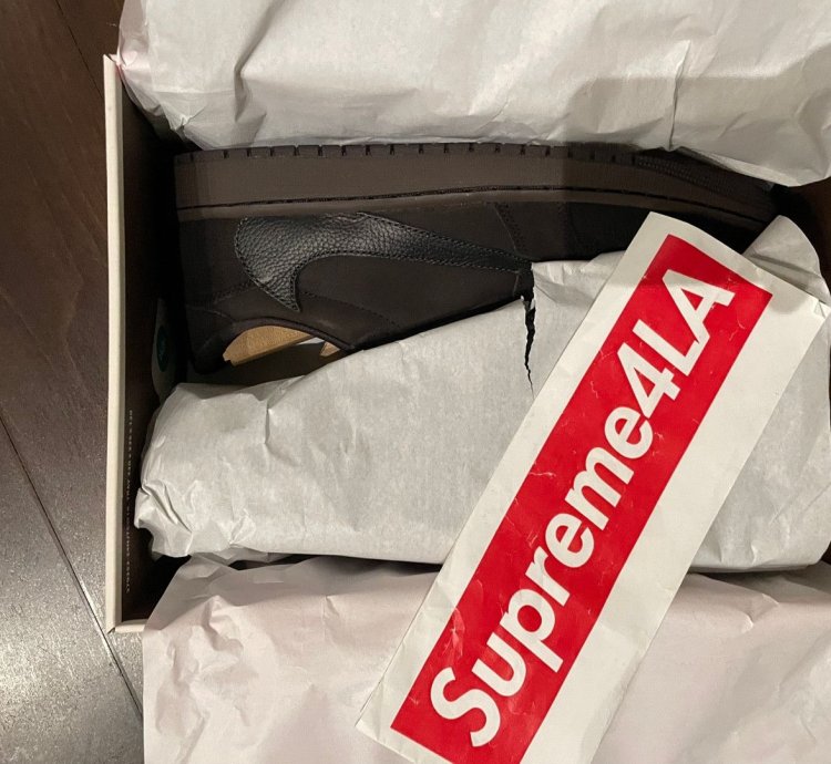 Travis Scott Velvet Brown Jordan 1 Retro Low OG SP Size 12