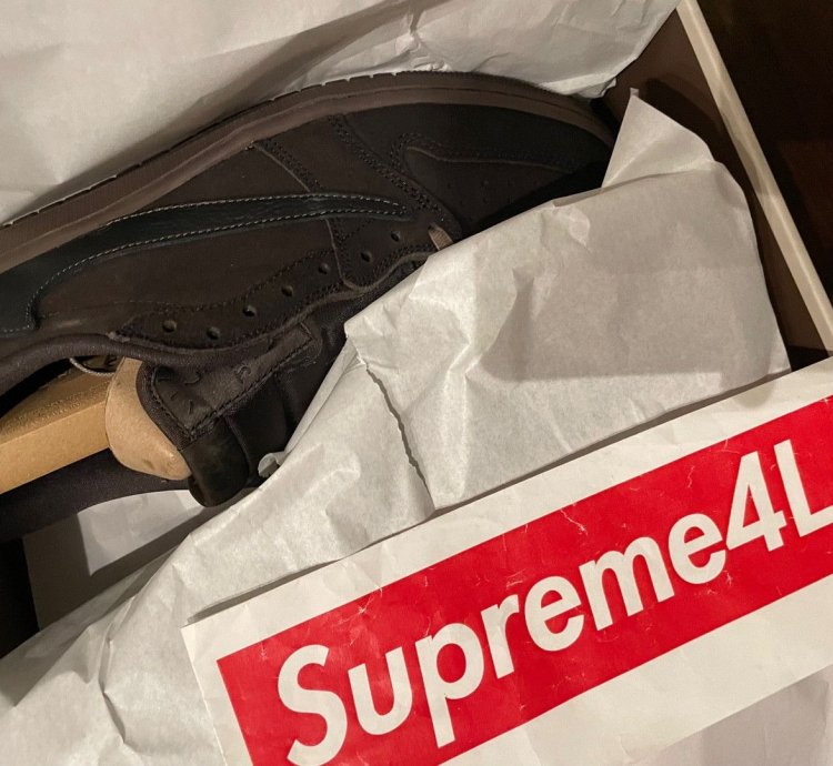 Travis Scott Velvet Brown Jordan 1 Retro Low OG SP Size 12
