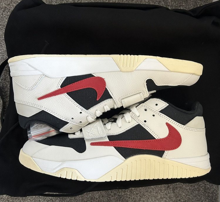 University Red Jumpman Jack TR