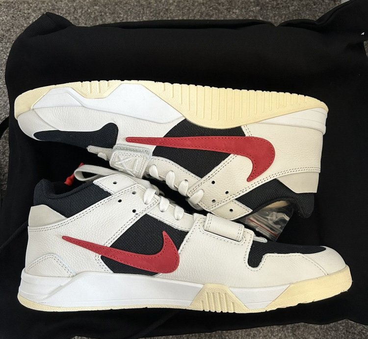 University Red Jumpman Jack TR