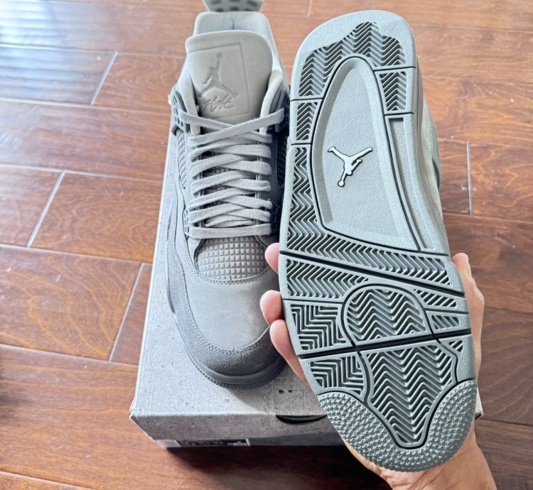 Unreleased Air Jordan 4 Paris Olympic SE