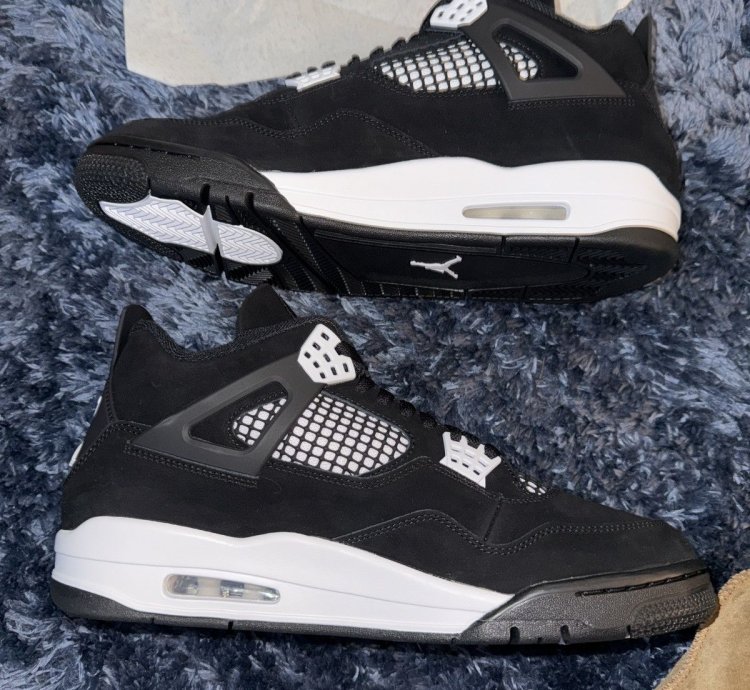 White Thunder 4s