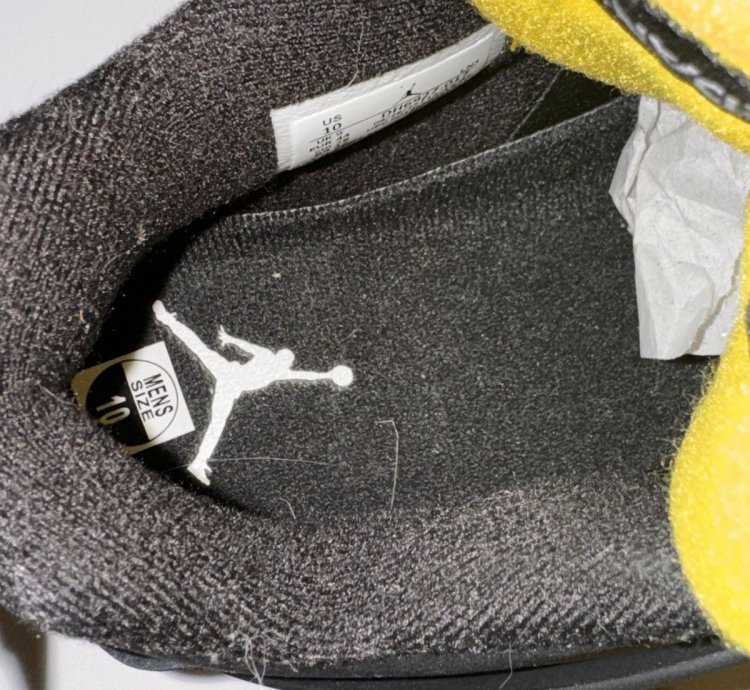 Yellow thunder Jordan 4(ds)