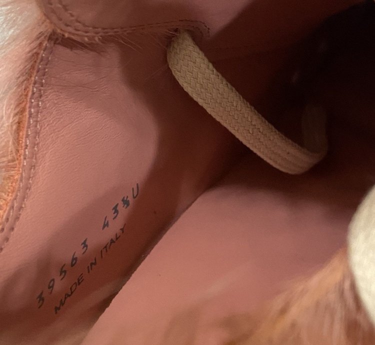 22 Strobe Pink Fur Low Ramones
