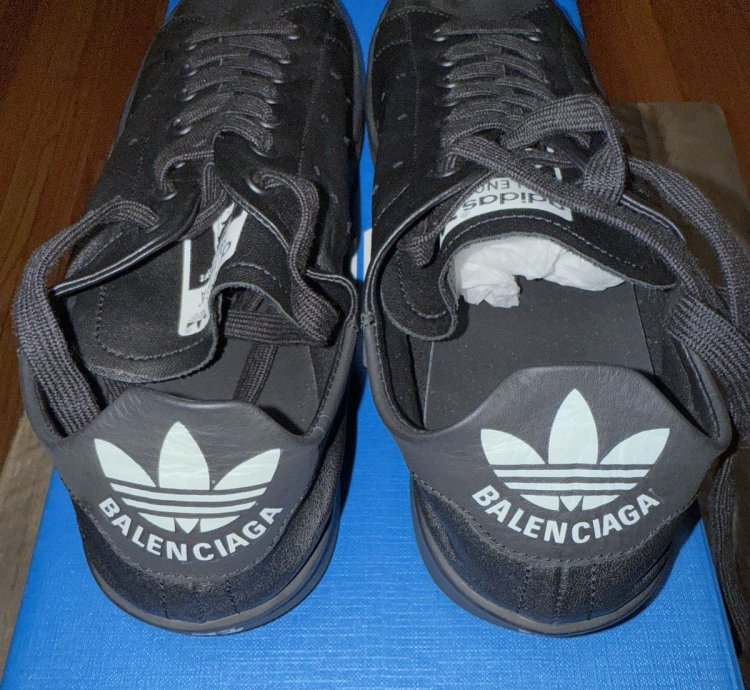 Adidas Balenciaga Stan Smiths in all black