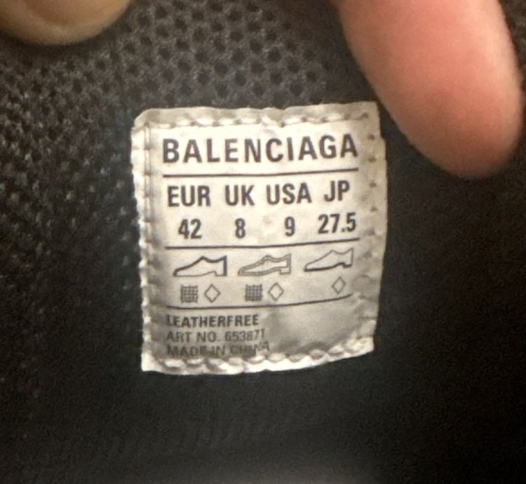 Balenciaga -Pander