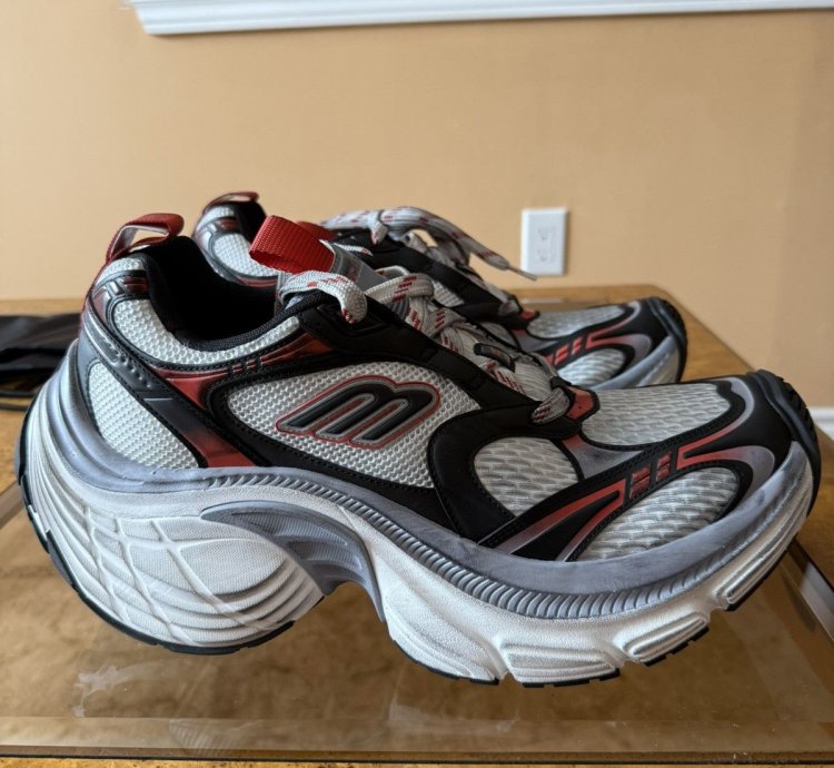 Balenciaga 10XL Sneaker White Grey Red