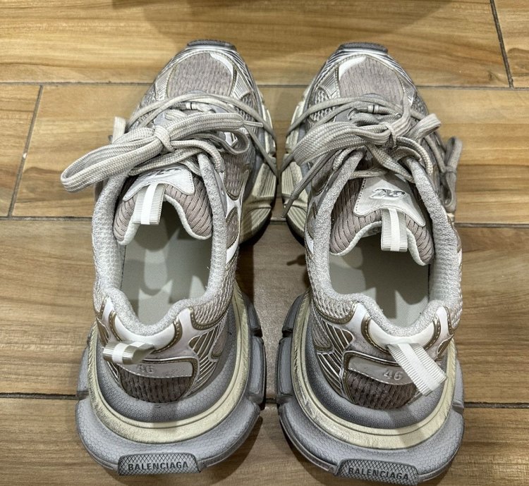 Balenciaga 3xl Eggshell