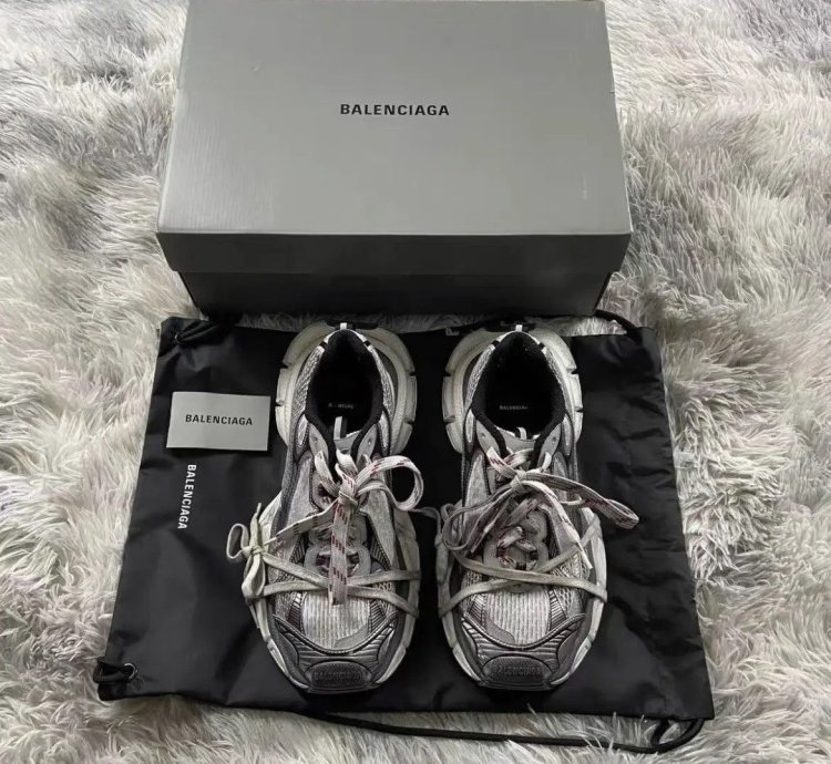 Balenciaga 3XL Grey White Red