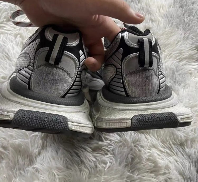 Balenciaga 3XL Grey White Red