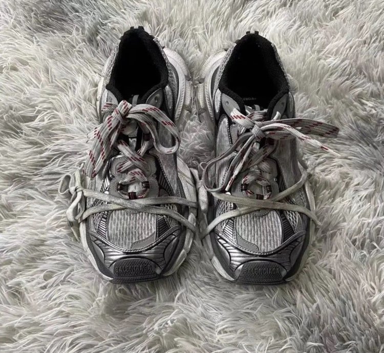 Balenciaga 3XL Grey White Red