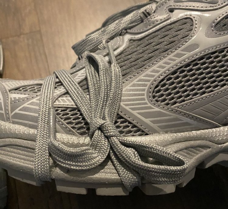 Balenciaga 3XL sneakers reflective grey