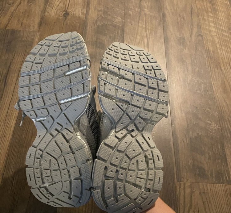 Balenciaga 3XL sneakers reflective grey