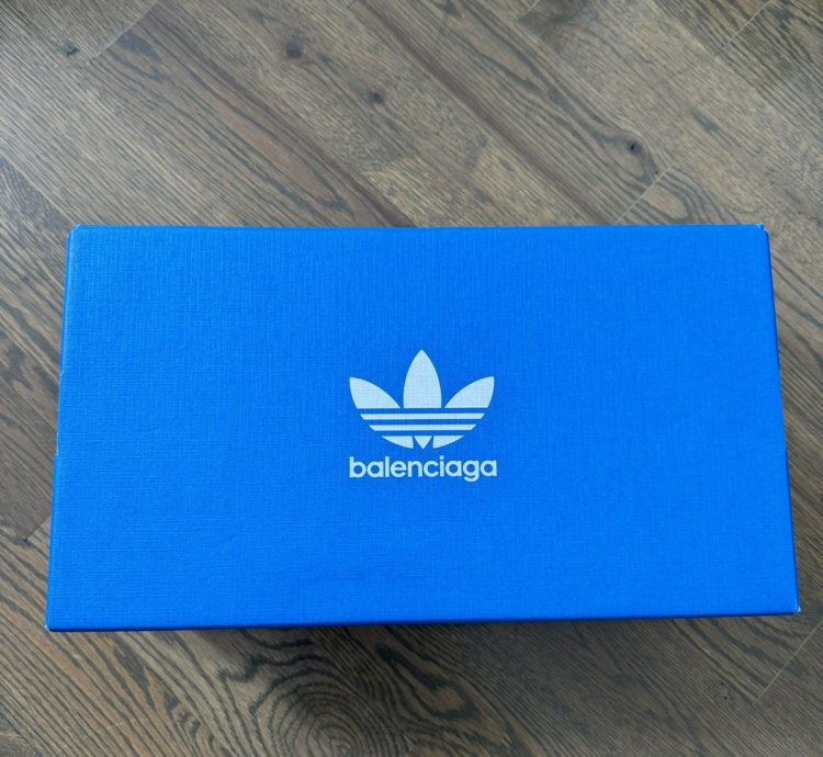 Balenciaga Adidas Stan Smiths (black) size 42