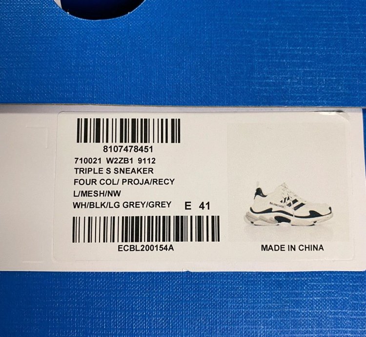 BALENCIAGA ADIDAS TRIPLE IN CREME WHITE BLACK
