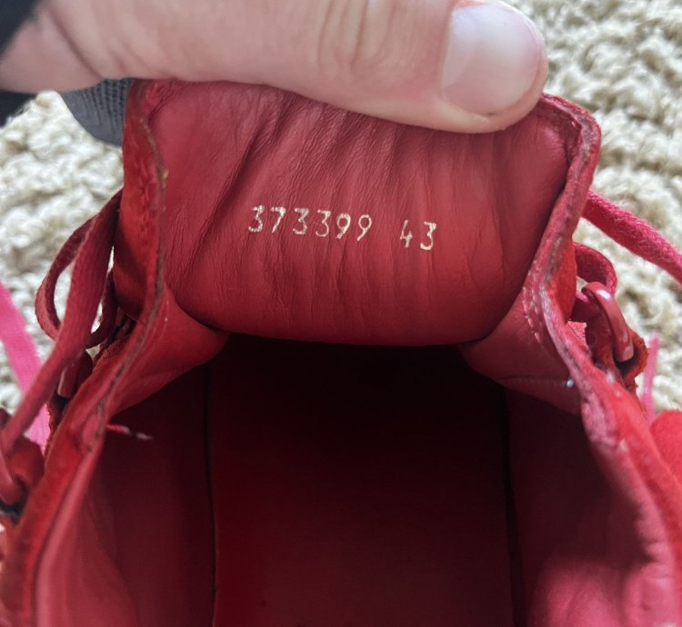 Balenciaga arena red dipped rare