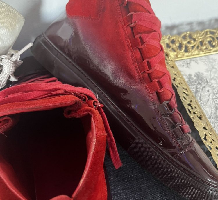 Balenciaga arena red dipped rare