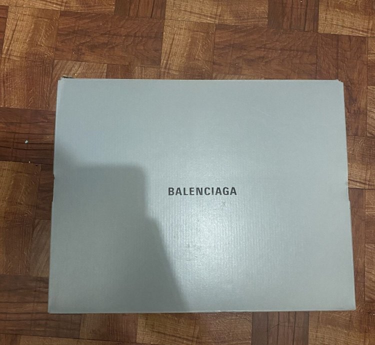 BALENCIAGA Bouncer